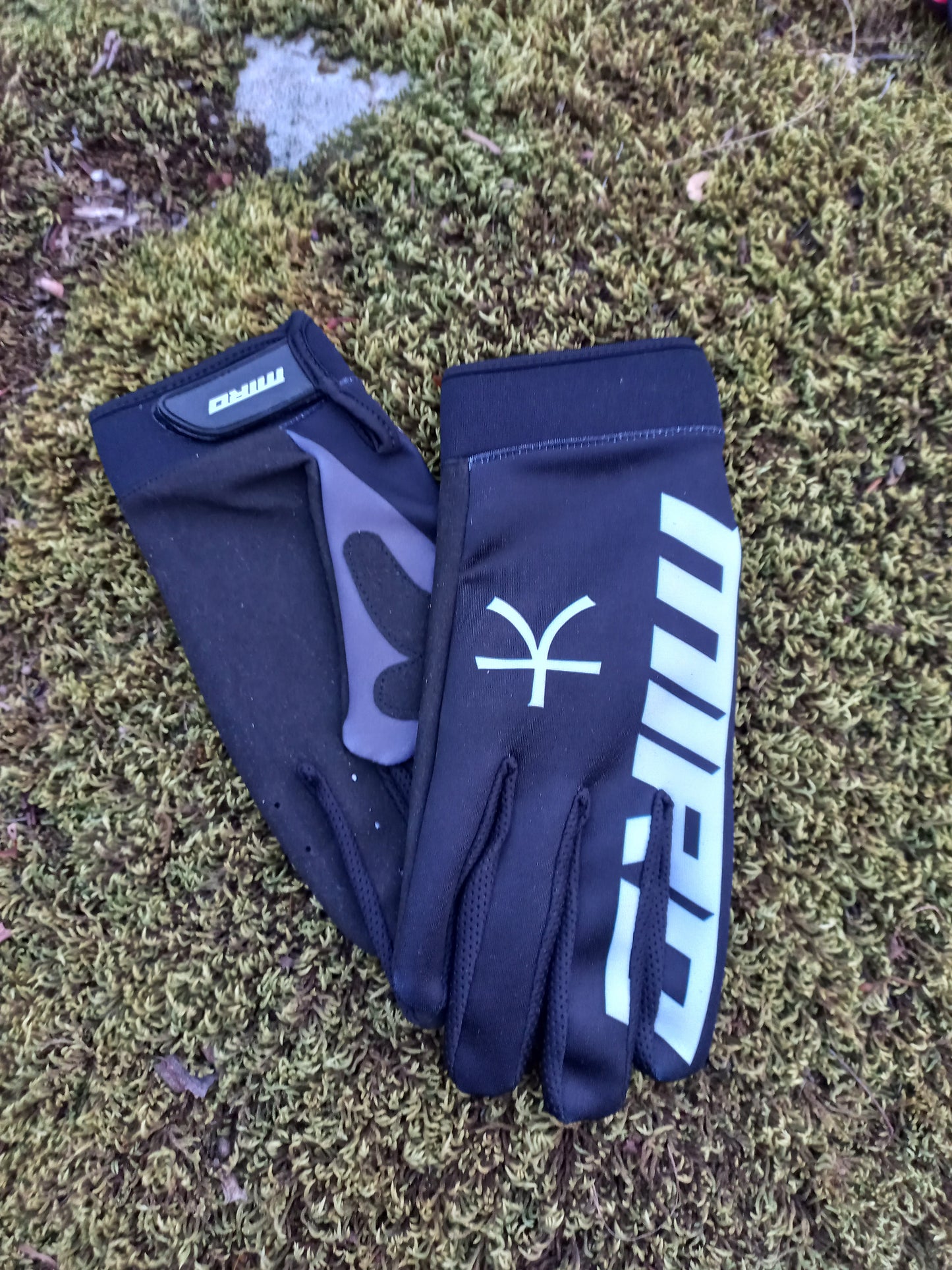 Miro Trials Gloves