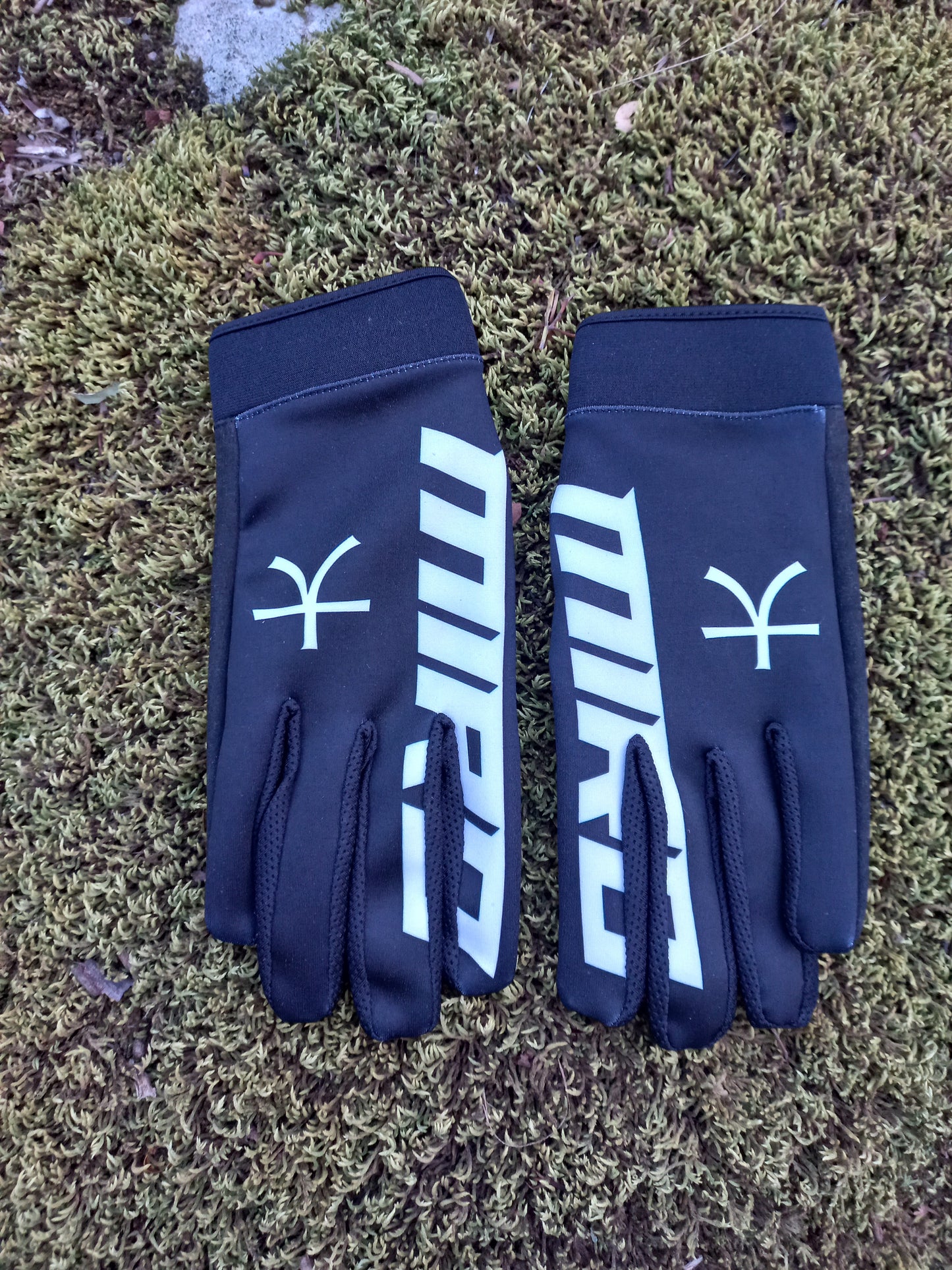 Miro Trials Gloves